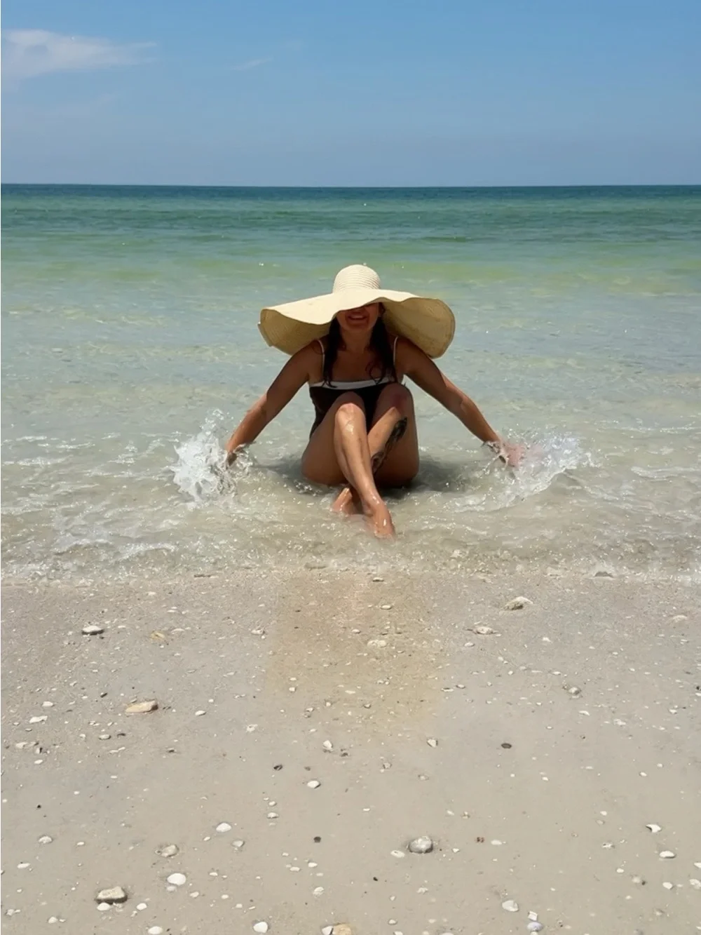 Oversized Wide-Brim Beach Hat in Cream